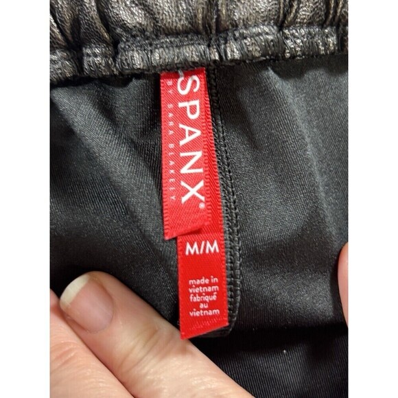 Spanx Faux Leather Joggers Black Medium Elastic Waist Pockets - Picture 6 of 16